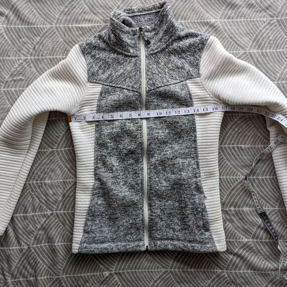 THE NORTH FACE two tone grey and white fleece lined jacket zip pull Small B1 - Picture 4 of 10